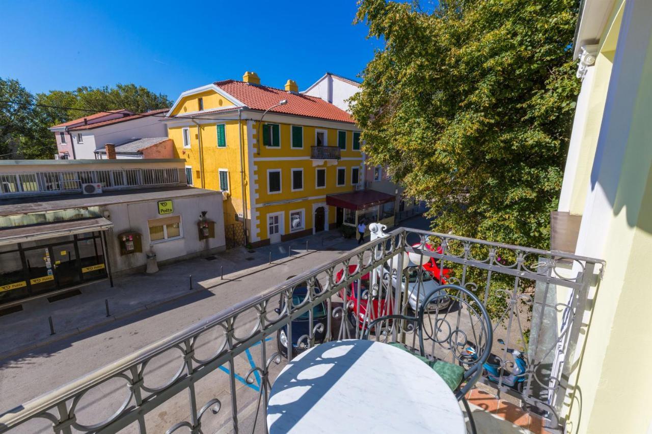 Apartments Villa Katarina Selce Exteriör bild